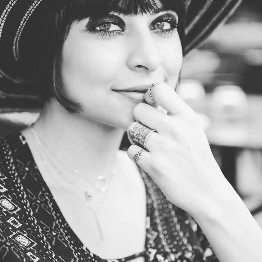 Meet your Posher, Vanessa